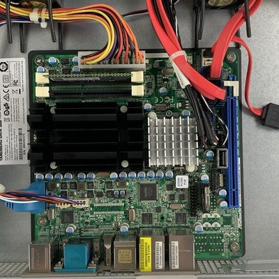 Tandberg RDX Quikstation 4 RMN-A-01-14 Desktop StorageLoader No HDD No OS