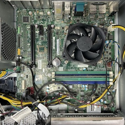 Lenovo ThinkCentre M910s SFF Intel Core i5-7500 3.4GHz 8GB RAM No HDD No OS