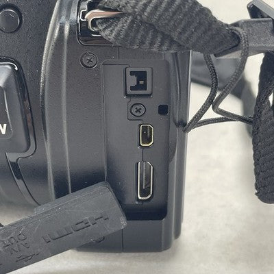 Nikon Coolpix L120 14.1MP Compact Bridge Camera 21x  Small Screen Crack Tested
