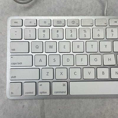 Apple A1242 MB869LL/A Wired Keyboard Tested Missing Key