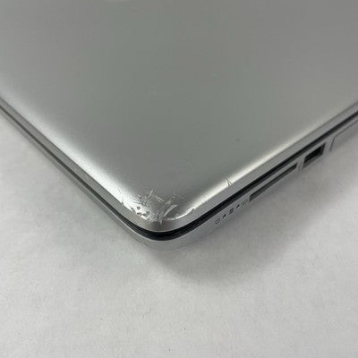 HP 15-da0073ms 15.6" i5-7200U 2.50 GHz 8 GB RAM No SSD/OS/Battery - Bad Bottom
