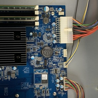 Synology SA3600 12-Bay NAS 32 GB RAM M2D20 SAS12G_CARD Tested Reset No HDD