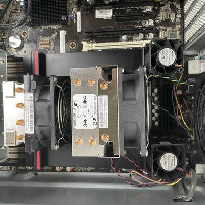 Lenovo ThinkStation P720 2x Xeon Silver 4110 2.10 GHz 32 GB RAM No HDD/GPU