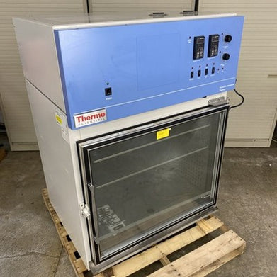 Thermo Scientific 3911 Forma Environmental Chamber