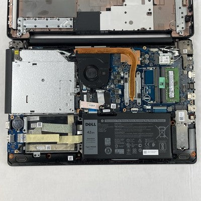 Dell Vostro 3590 15.6" i7-10510U 4.30 GHz 8 GB RAM No SSD No OS No AC