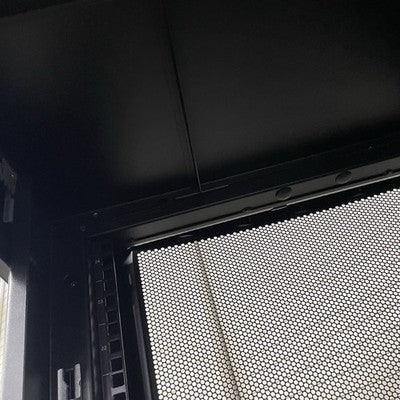 APC AR3104 Server Rack Enclosure w/ Keys