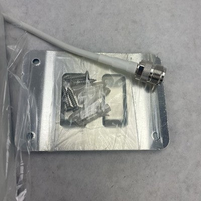 Wilson 311135 50 ohm 700-2700 MHz Wall Mount Panel Antenna