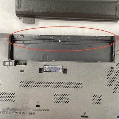 Lenovo ThinkPad T460 14" i5-6300U 2.40 GHz 8 GB RAM No SSD No OS Bad Bottom