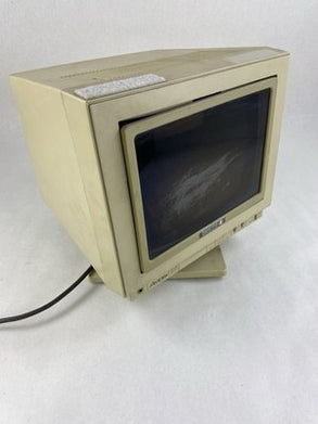 Amdek Color 500 13" w/Polaroid CP-50 Lens Vintage CRT - NTSC/TTL/VCR Connections