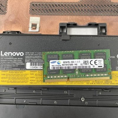 Lenovo ThinkPad T460 14" i5-6300U 2.40 GHz 8 GB RAM No SSD No OS Bad Bottom