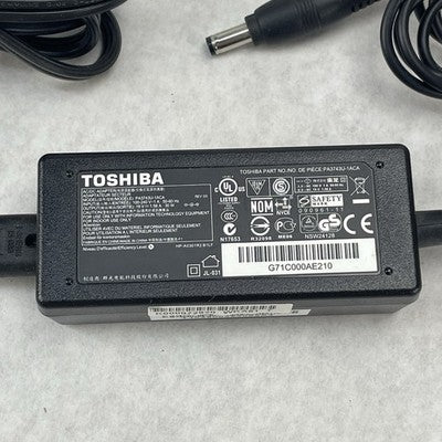 Toshiba Power Supply PA3743U-1ACA Lot of 4