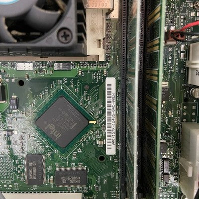 Dell Dimension L600CX MT Itnel Celeron 600MHz 192MB RAM No HDD No OS