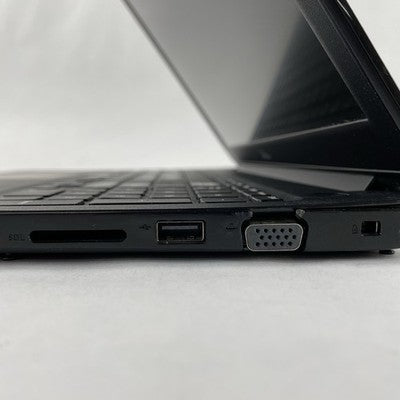 Dell Latitude 3500 15.6" i5-8265U 1.60 GHz 8 GB RAM No SSD No OS Bad Edge