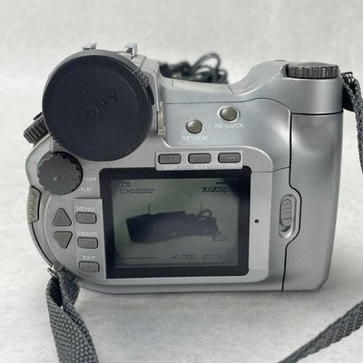 Sony DSC-D700 Digital Still Camera Tested Lens Issue