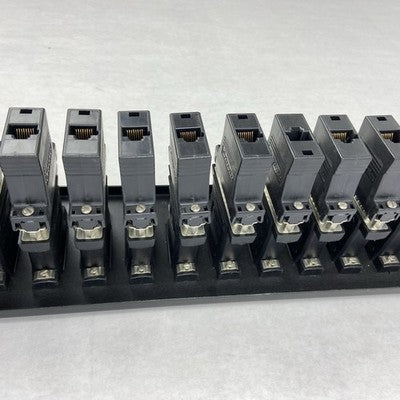 Thomas & Betts by Nevada Western 16 Port DB25 RS232 to RJ45 Slim Rack Mount
