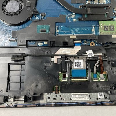 Dell Latitude 5580 15.6" i5-7440HQ 2.8GHz 8GB RAM No SSD/OS/AC - Bad Hinge Cover
