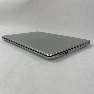 HP 15-da0073ms 15.6" i5-7200U 2.50 GHz 8 GB RAM No SSD/OS/Battery - Bad Bottom