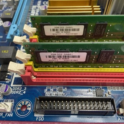 Gigabyte EP45-DS3L Motherboard Intel Core Core 2 Duo E8500 3.16GHz 4GB RAM No IO