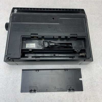 General Electric 3-5233B AC/Battery Power AM/FM Radio Cassette Recorder - Tested