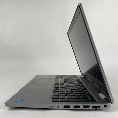 Dell Latitude 5520 15.6" i5-1135G7 2.40GHz 8GB RAM No SSD/OS/AC/Batt - Bad Port