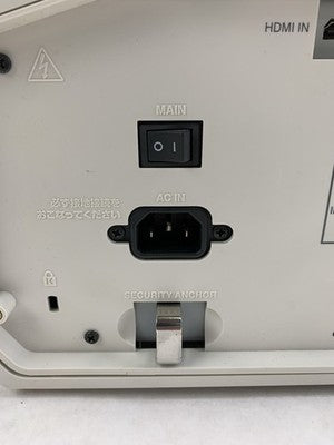 Mitsubishi WD3300U LCD Lamp Projector - Parts or Repair No Remote