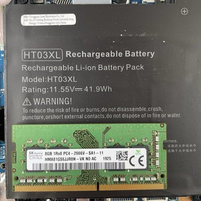 HP 15-da0046nr 15.6" i3-7020U 2.30 GHz 8 GB RAM No SSD No OS - Bad Bottom
