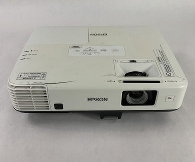 Epson H451A PowerLite 1880 LCD Lamp Projector 2582 Lamp Hours No Remote