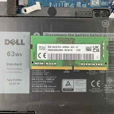 Dell Latitude 5520 15.6" i5-1135G7 2.40 GHz 8GB RAM No SSD No OS Scratched Paint