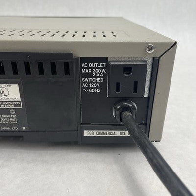 JVC BR-3700U VHS Player/Recorder