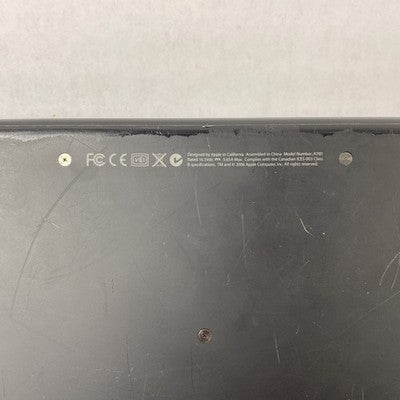 Apple MacBook A1181 2006 13" 2 GHz Core Duo T7200 3 GB RAM No HDD No OS