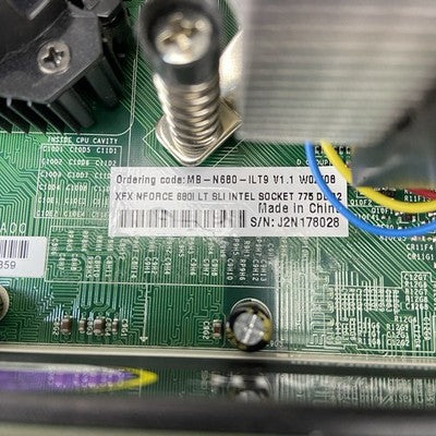 XFX Nforce 680i LT Motherboard Intel  2 Quad Q6700 2.67 GHz 2 GB RAM No Shield