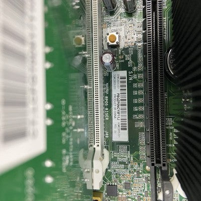 HP RP5800 DT Intel Core i5-2400 3.1GHz 4GB RAM No HDD No OS