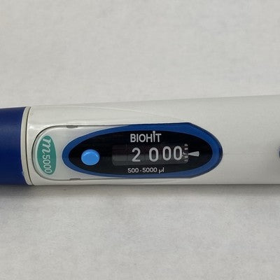 Biohit m5000 500-5000 µL Single Channel Handheld Manual Pipette