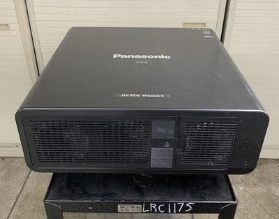 Panasonic PT-DZ10KU WUXGA DLP Lamp Projector 172 H - Tested No Lens No Remote