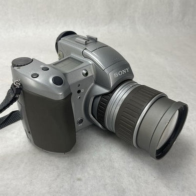Sony DSC-D700 Digital Still Camera Tested Lens Issue
