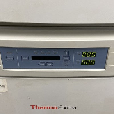 Thermo Forma 3130 Series II Water Jacketed CO2 Incubators