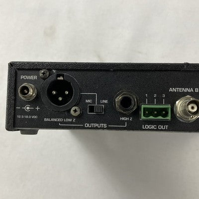 Shure Brothers UC4-UA Receiver   No Power Cord - Not tested Lot of 2
