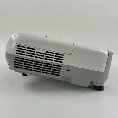 Epson H687A White Portable 100-240V 3LCD LCD (456 Lamp Hours)