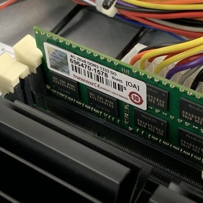 Tandberg RDX Quikstation 4 RMN-A-01-14 Desktop StorageLoader No HDD No OS