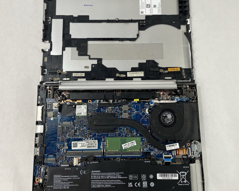 HP mt44 14" Ryzen 3 Pro 2300U 2.00 GHz 4 GB RAM No SSD/OS/AC - READ