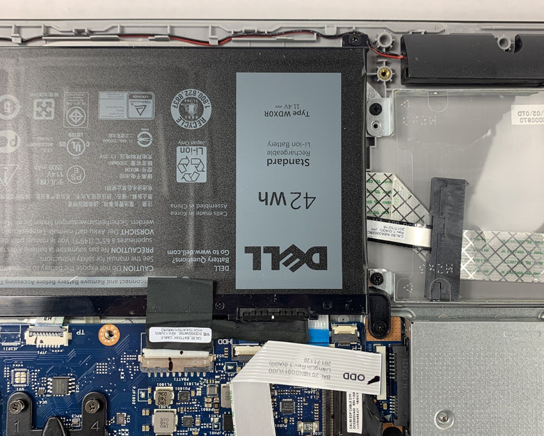 Dell Inspiron P75F Laptop 15.6" i7-8550U 1.8 GHz 12 GB Ram No OS No HDD No AC