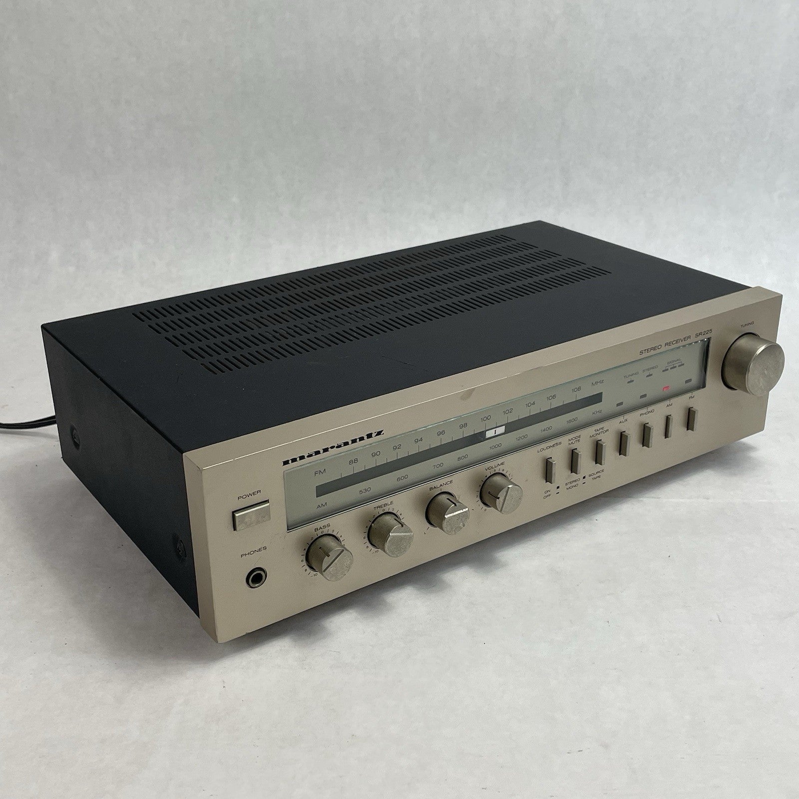 Marantz SR225 Stereo Receiver Tested0
