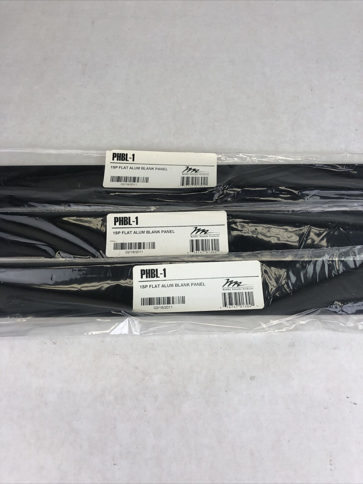 Middle Atlantic Products PHBL-1 1SPFlat Alum Blank Panels (Lot of 3)