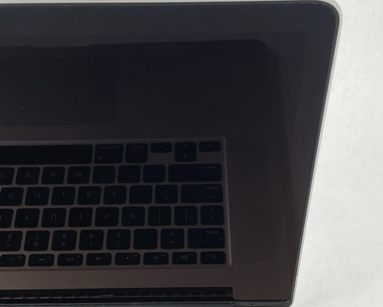 Apple MacBook Pro A1398 2012 Retina 15" i7 8GB RAM 500GB SSD - Service Battery