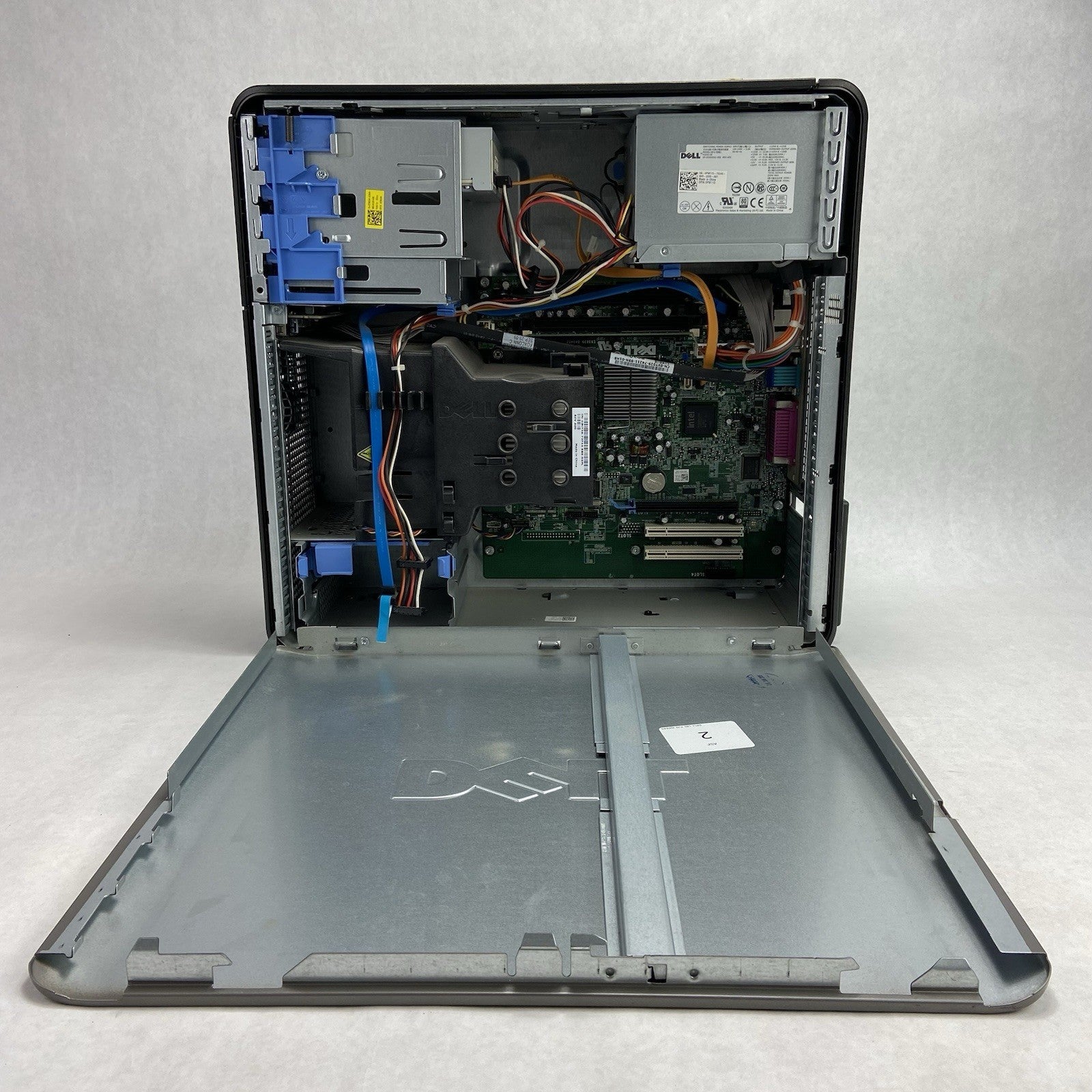 Dell Optiplex 780 MT Intel Core 2 Duo E8400 3GHz 2GB RAM No HDD No OS8