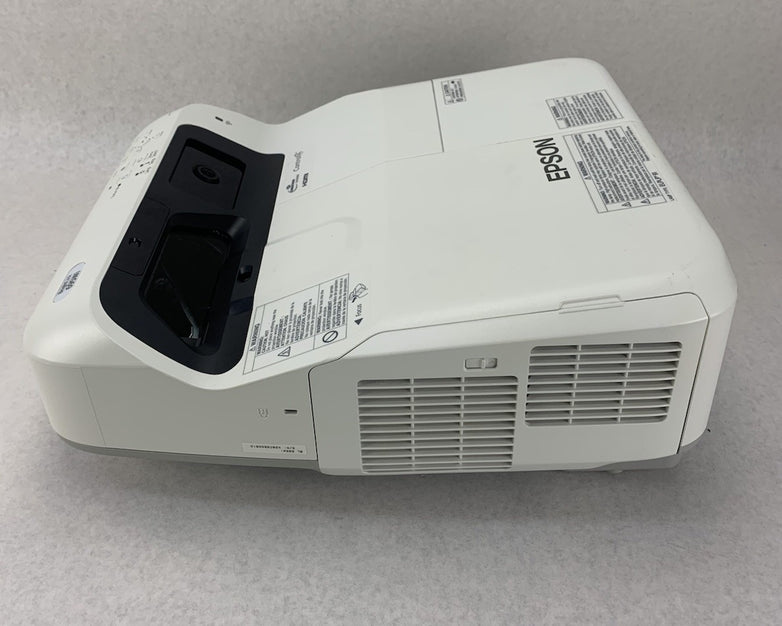 Epson PowerLite 695Wi H740A LCD Lamp Projector 26 Lamp Hours - No Remote