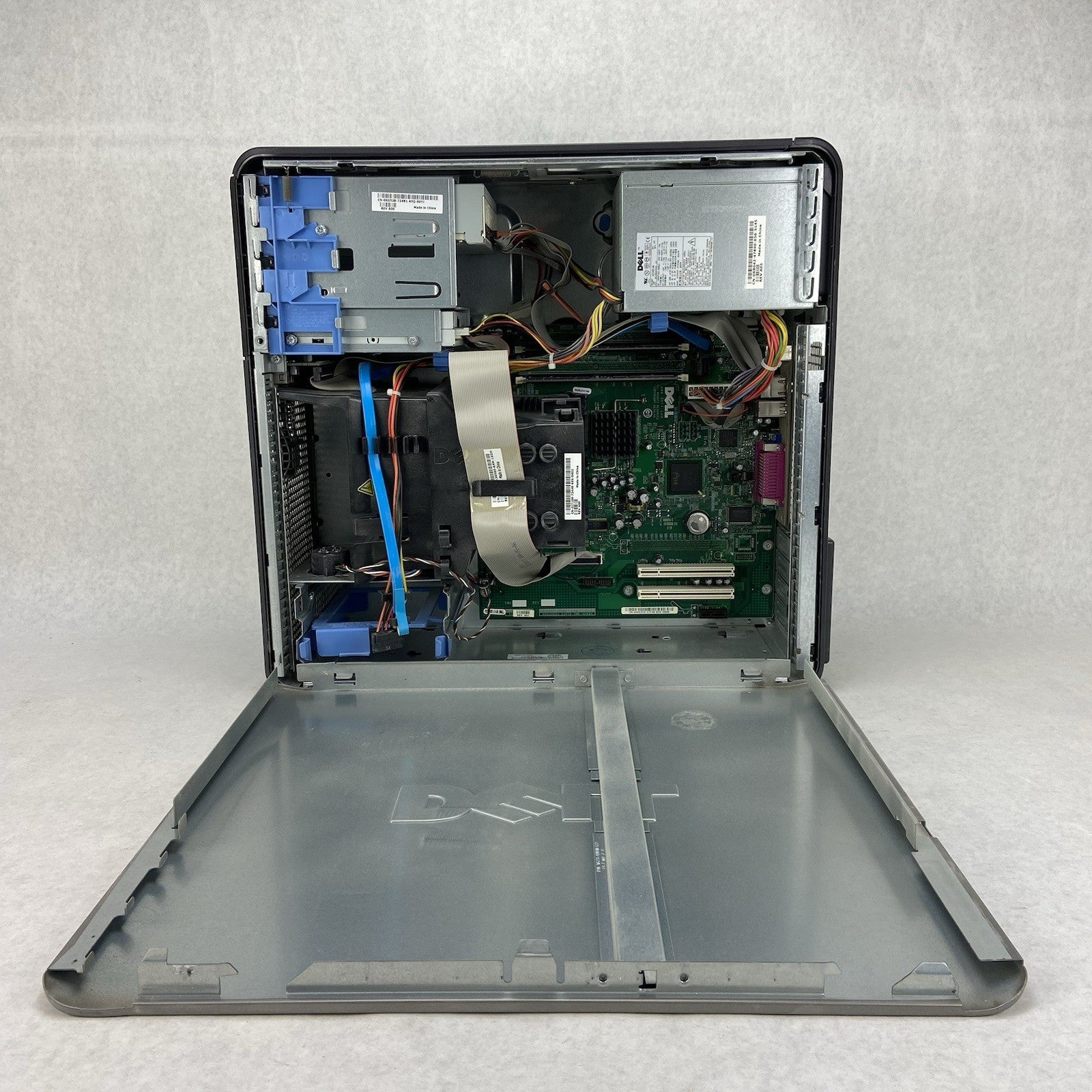 Dell Optiplex GX520 MT Intel Pentium 4 2.8GHz 1GB RAM No HDD No OS XP COA11