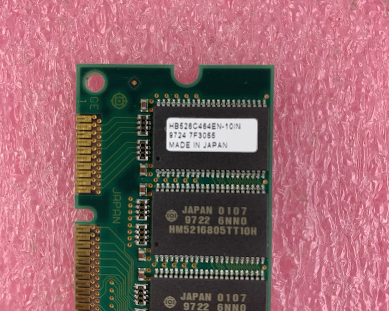 Hitachi HB526C464EN-10IN 32MB Desktop SDRAM 9724 7F3055