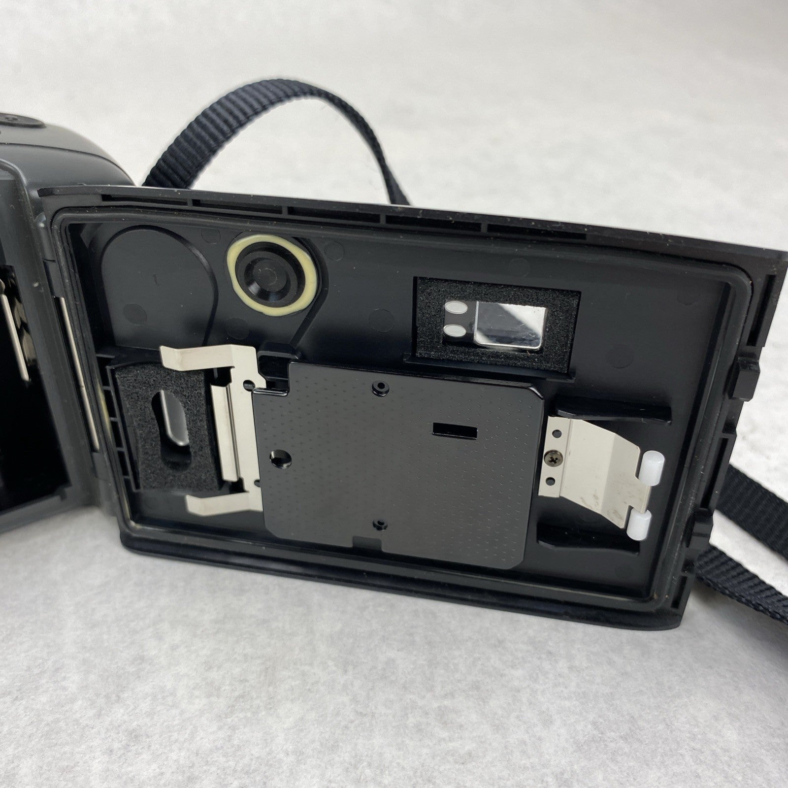 Pentax Zoom 90WR 35mm Weather Resistant Point And Shoot Film Camera With Remote10