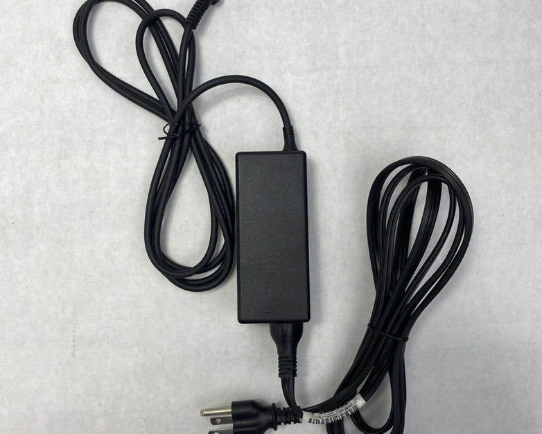 HP PPP009D 65W 19.5V 3.33A 4.5mm Laptop AC Adapter w/ Power Cord - Lot of 4